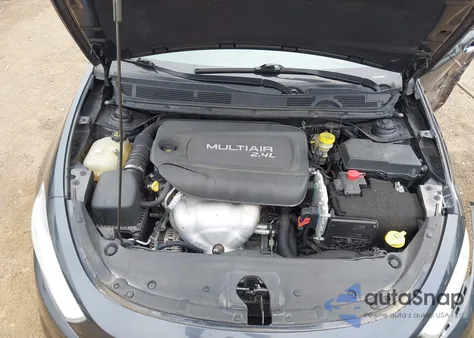 2014 Dodge Dart Limited z USA, uszkodzony, nr VIN 1C3CDFCB2ED677895